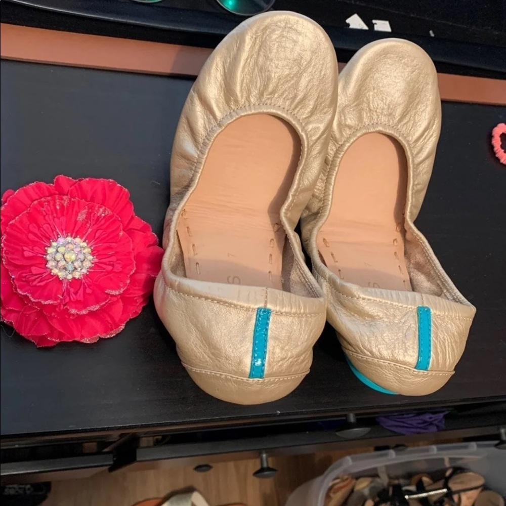 Limited edition champagne tieks size7